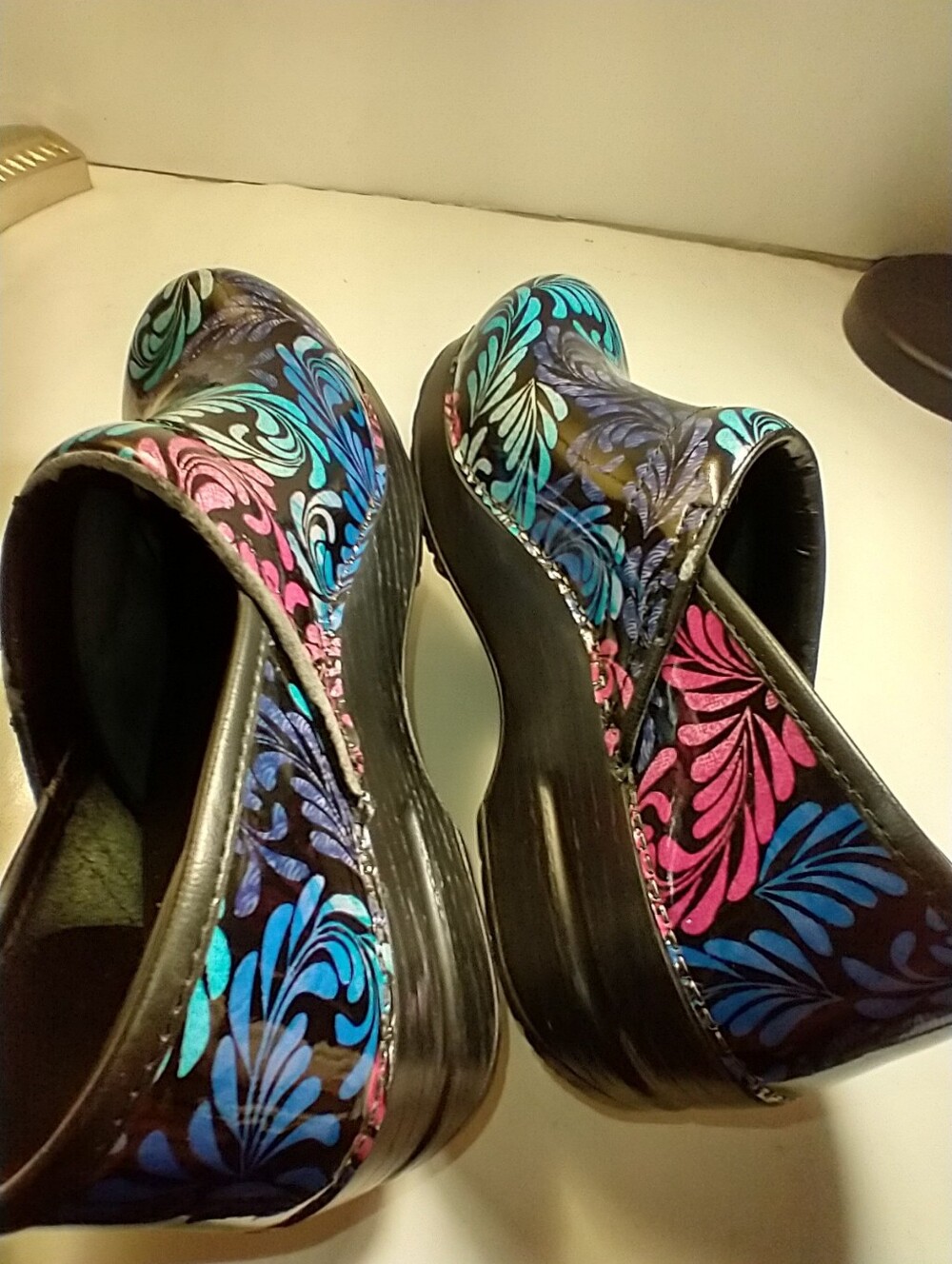 Dansko Professional Floral Print Patent Leather Clogs Shoes Women's sz 8.5(39). - Picture 11 of 12
